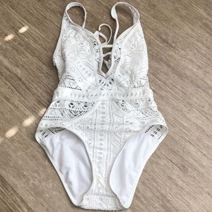 One piece swimsuit